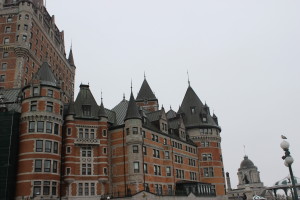 Ho già parlato di come ai disegnatori Disney non dovrebbe essere permesso disegnare palazzi che poi esistono davvero?