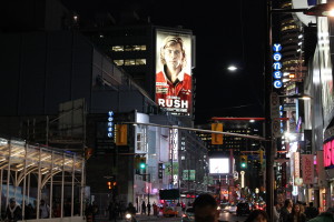 Chris Hemsworth gratuito per accattivarmi il favore delle donne all'ascolto